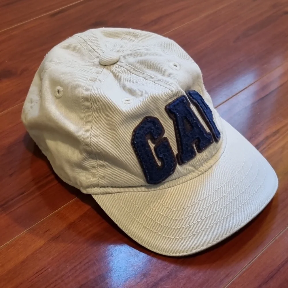 babyGap Cap Off White Size XS/S